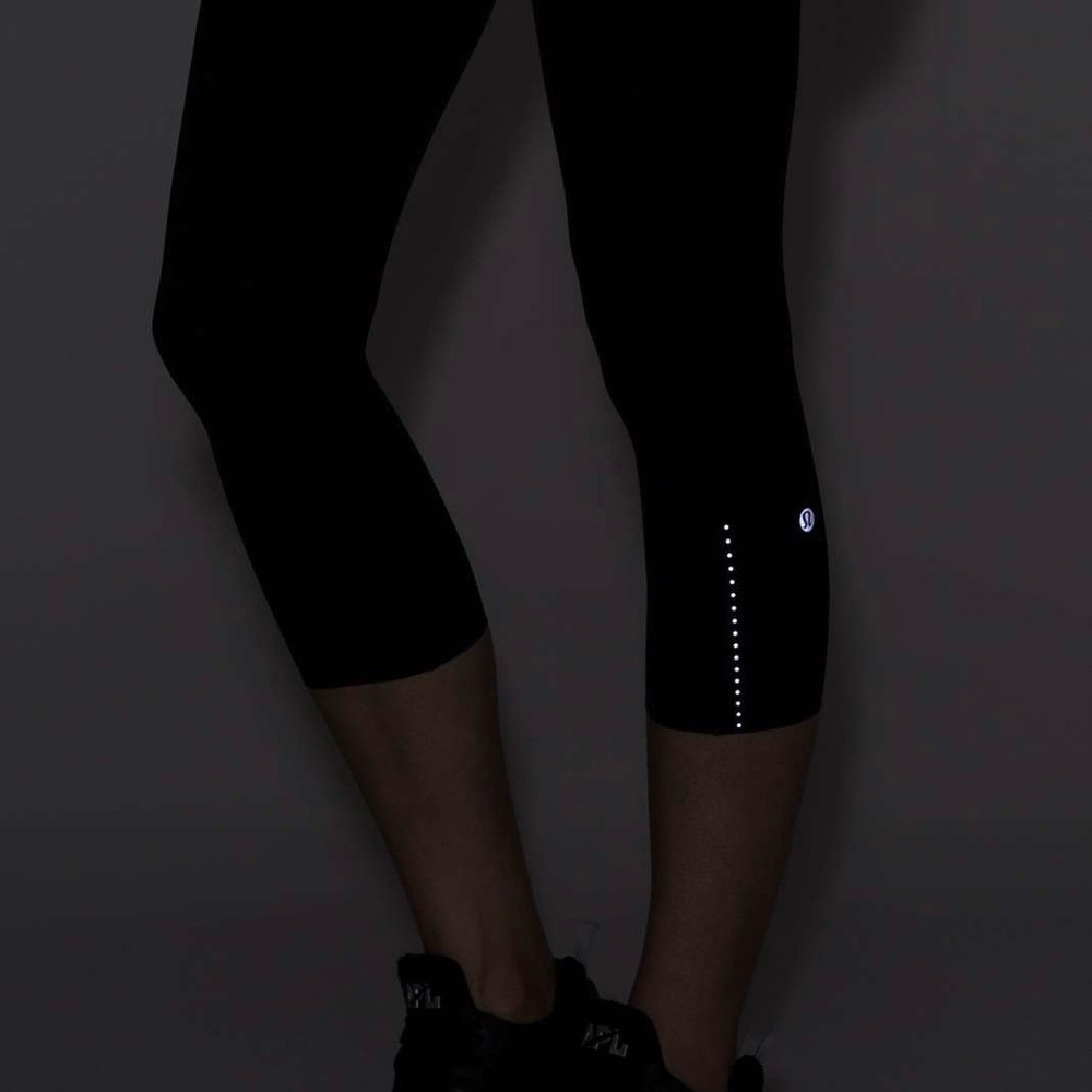 Lululemon Fast & Free Crop II Leggings (Nulux, 19" Inseam), Black - Picture 10 of 12